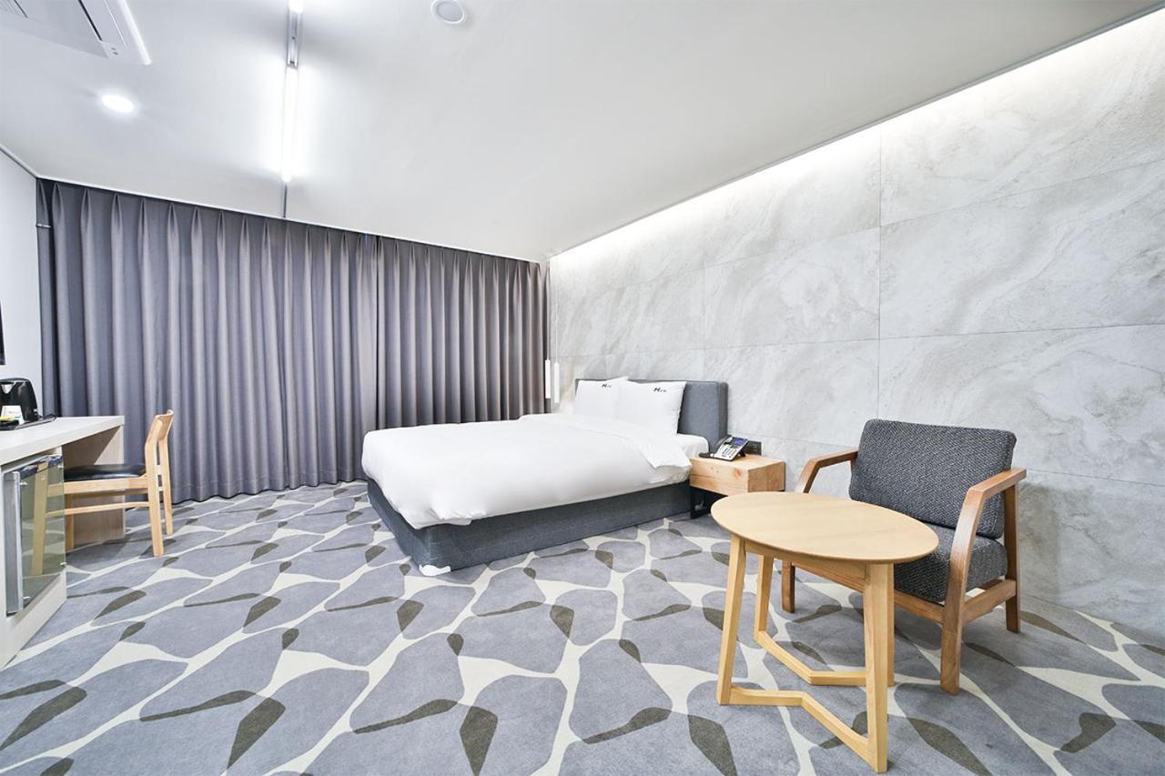 Hotel Haydn ปูซาน ภายนอก รูปภาพ