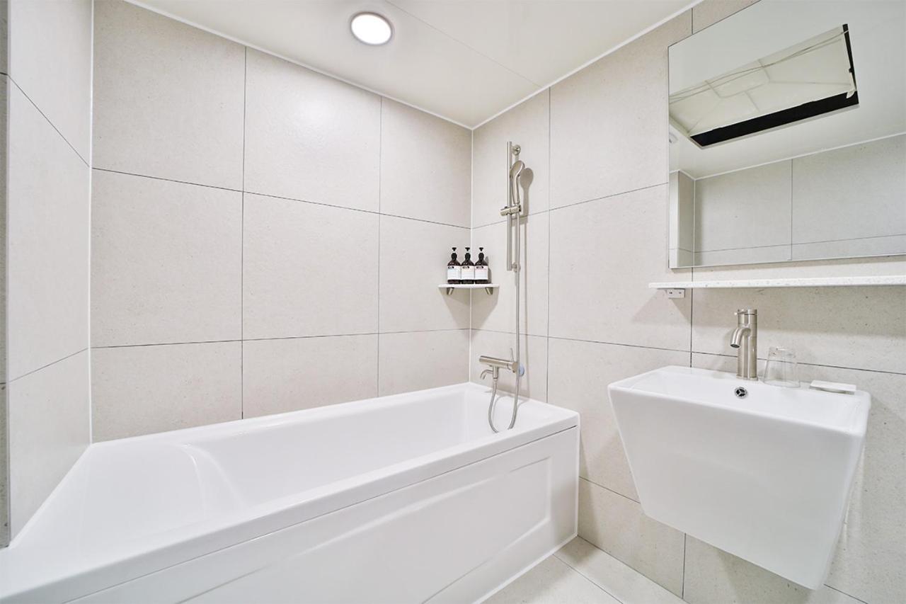 Hotel Haydn ปูซาน ภายนอก รูปภาพ
