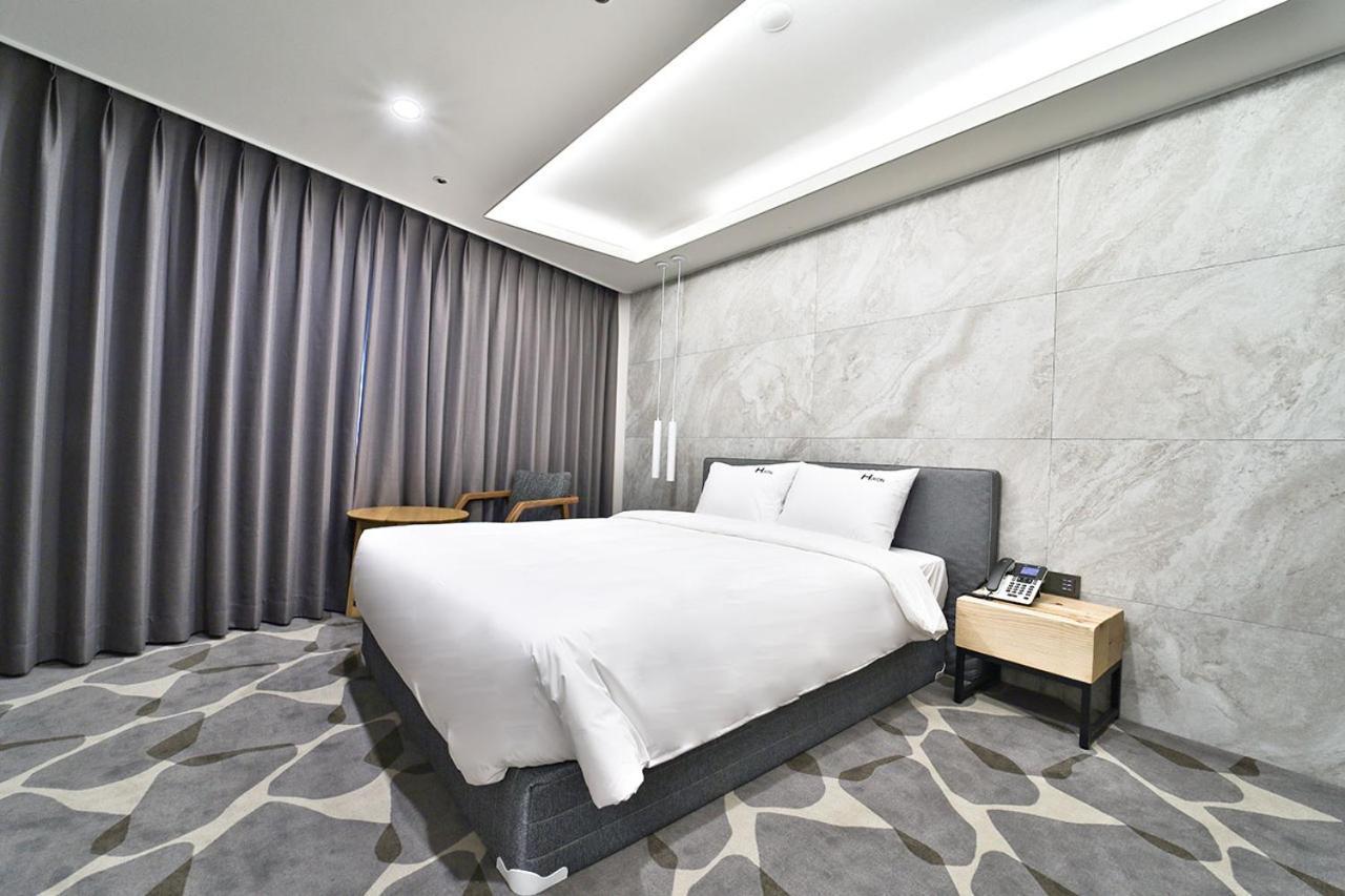Hotel Haydn ปูซาน ภายนอก รูปภาพ