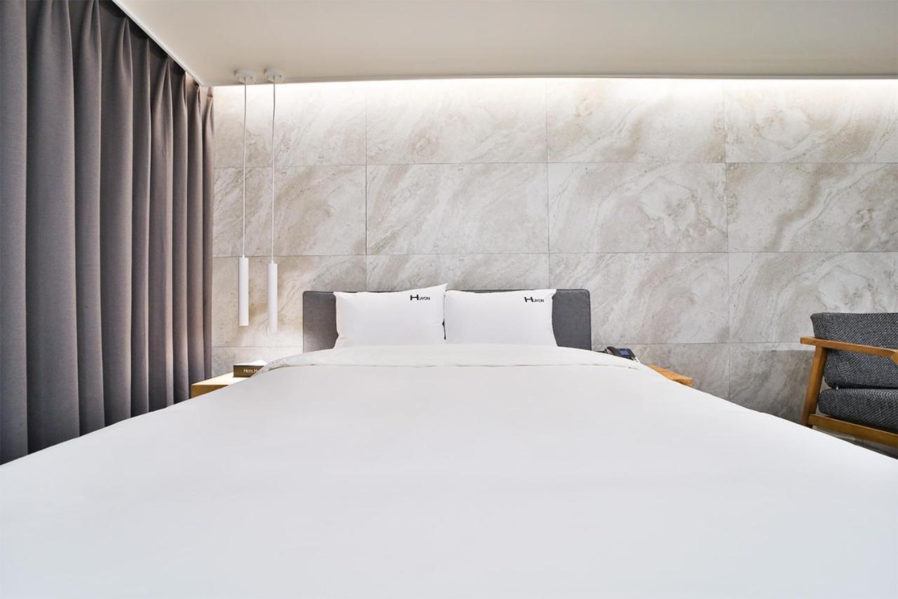 Hotel Haydn ปูซาน ภายนอก รูปภาพ