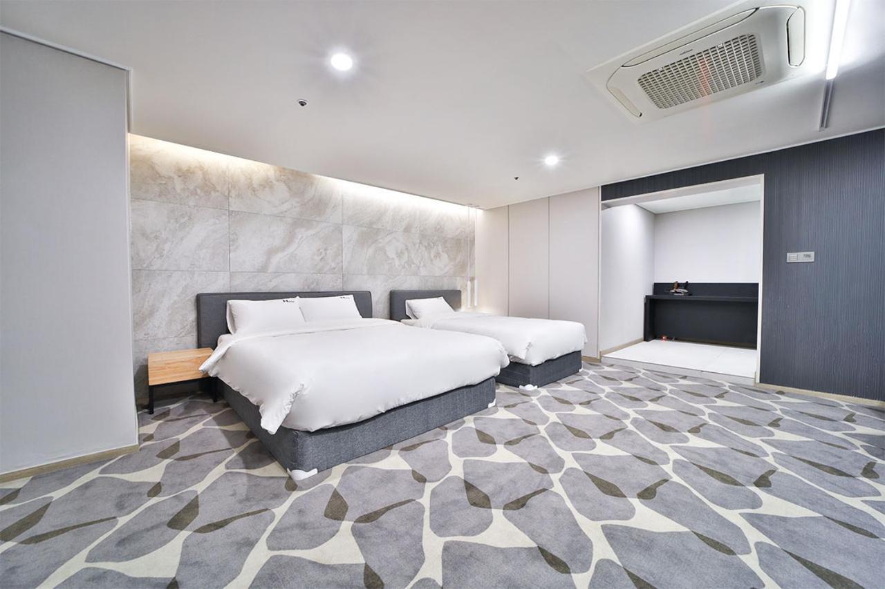 Hotel Haydn ปูซาน ภายนอก รูปภาพ
