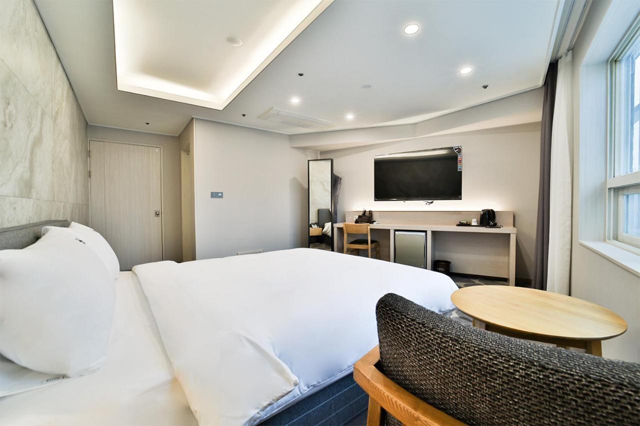 Hotel Haydn ปูซาน ภายนอก รูปภาพ